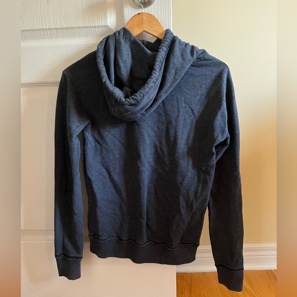 Hollister hoodie - Picture 2 of 3